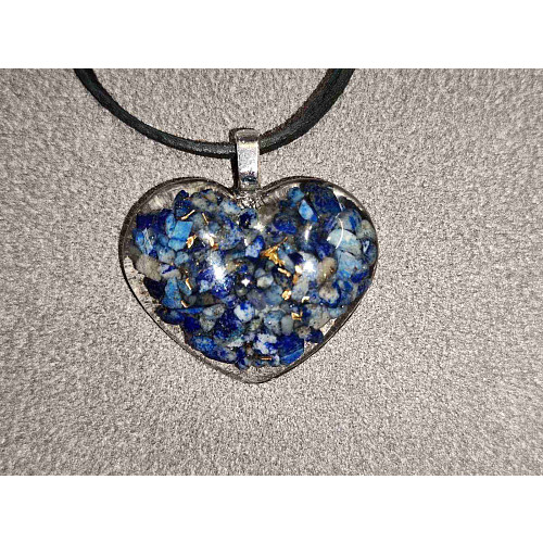 Orgonitové srdíčko přívěsek moudrost komunikace 2 cm