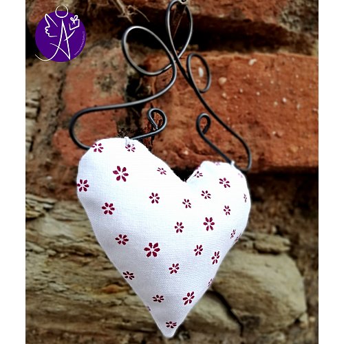 Látkové srdce z lásky bílá kytička 9,5 x 15 cm