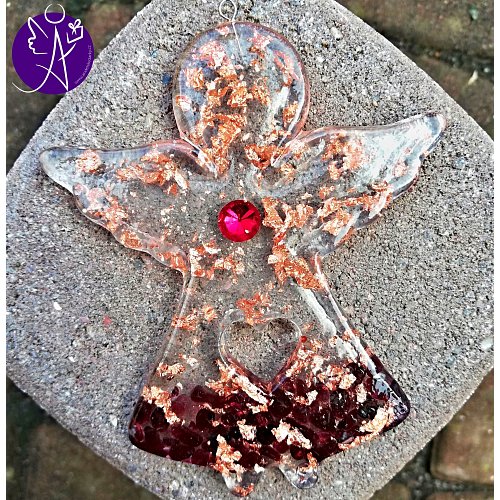 Orgonitový andílek láska a pokora s granátovým srdcem 10 x 8 cm