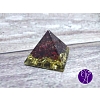 Orgonitová pyramida granátová láska a pokora 2,5 x 2,5 cm