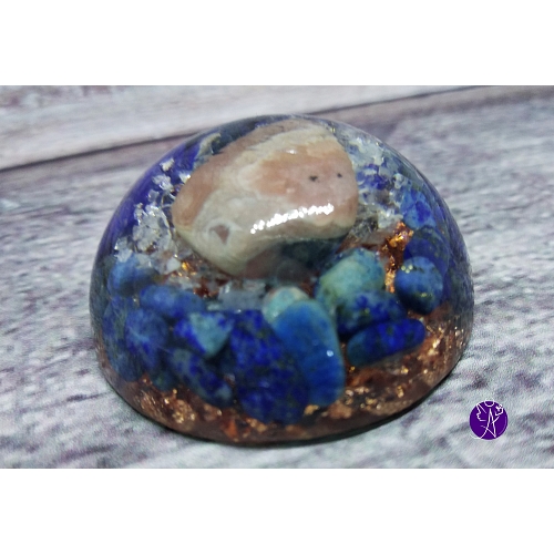 Orgonitová hmatka polokoule rodochrozit a lapis lazuli 5 x 4 cm