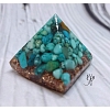 Orgonitová pyramida harmonizace 5. čakry 2,5 x 2,5 cm