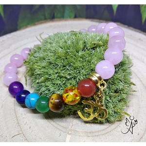 čakrový náramek s růženínem a znak Óm