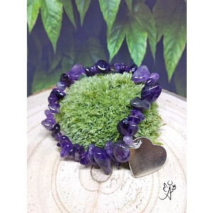 NÁRAMEK ZE ZLOMKŮ KAMENŮ- duchovní napojení srdce - ametyst a přívěsek srdce