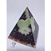 Orgonitová pyramida Světlo lásky, vášně a odvahy  6 x 6 cm