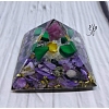 Orgonitová pyramida  Andílkova ochrana - čaroit, malachit, turmalín, špony 4x4 cm