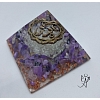 Orgonitová pyramida harmonizace 7. čakry se symbolem 4 x 4 cm