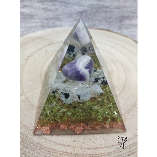 Orgonitová pyramida Pohlazení z nebes