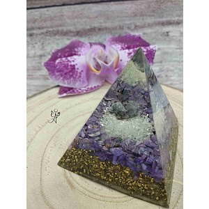 Orgonitová pyramida  velká - Intuice 6 x 6 cm