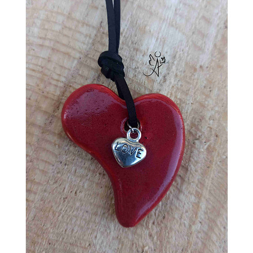 Náhrdelník - srdíčko z pálené hlíny červená vášeň 40 x 35 mm.
