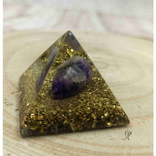 Orgonitová pyramida ametyst 4 x 4 cm
