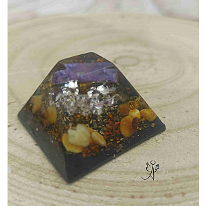 Mayská orgonitová pyramida malá 3,5 cm uzdravující spánek