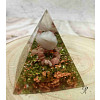 Orgonitová pyramida Čas na lásku 6 x 6 cm