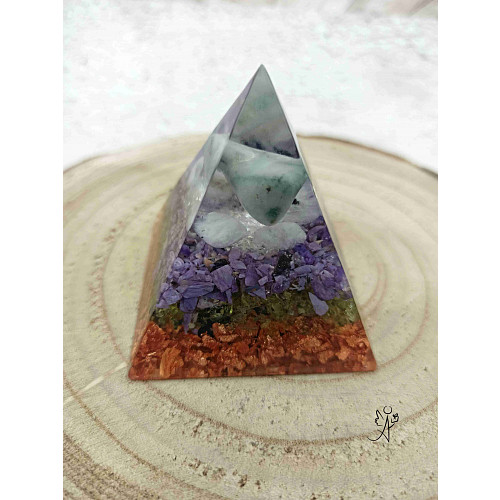 Orgonitová pyramida Životní štěstí 6 x 6 cm