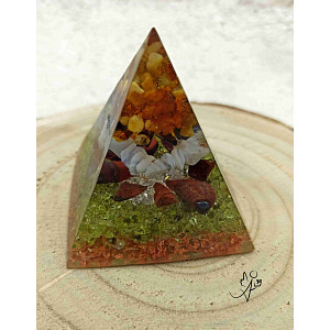 Orgonitová pyramida Ochrana všech Pannen - pro pohodu a lásku 6 x 6 cm